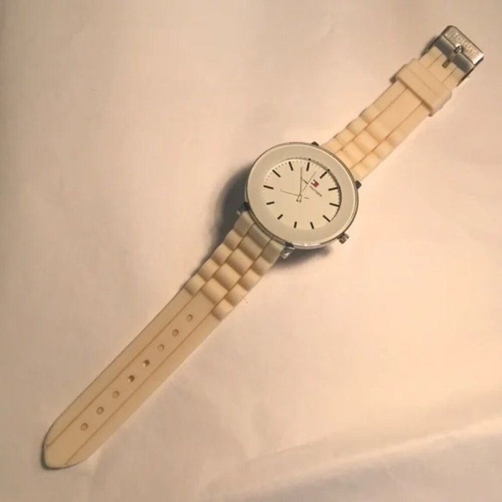 Tommy Hilfiger Women’s Wristwatch White